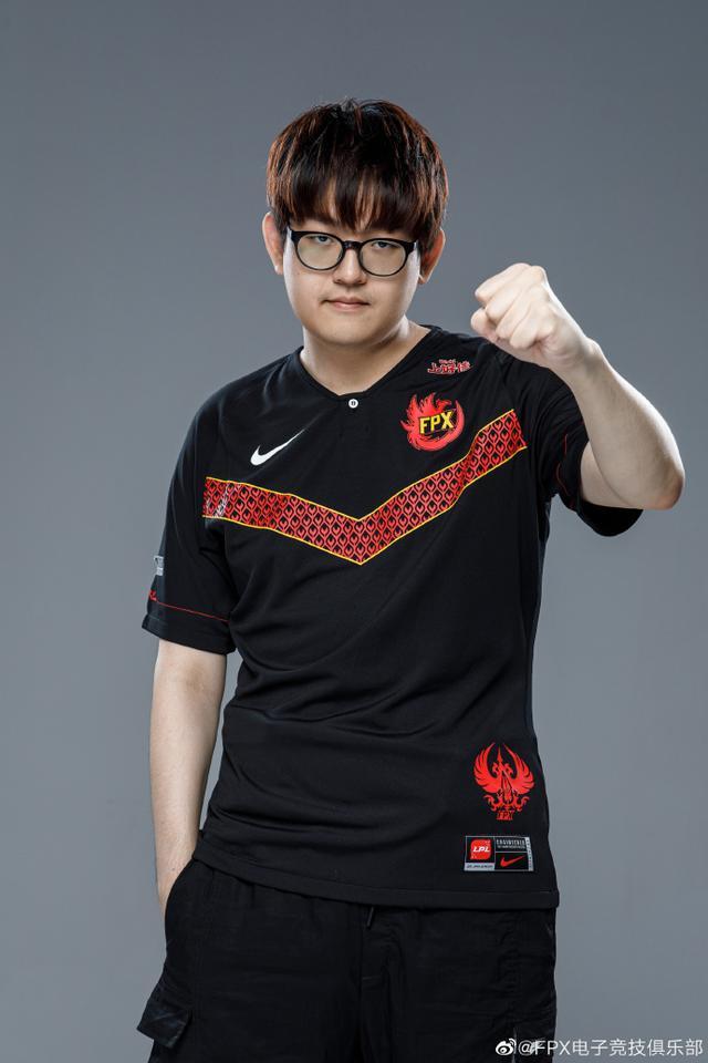 清晨罗马调整名单以备NBA季后赛冲刺阶段金州勇士调整名单以备葡超,Doinb连续五场比赛得分超过夺冠看傻球迷的简单介绍 清晨罗马调整名单以备NBA季后赛冲刺阶段金州勇士调整名单以备葡超,Doinb连续五场比赛得分超过夺冠看傻球迷的简单介绍