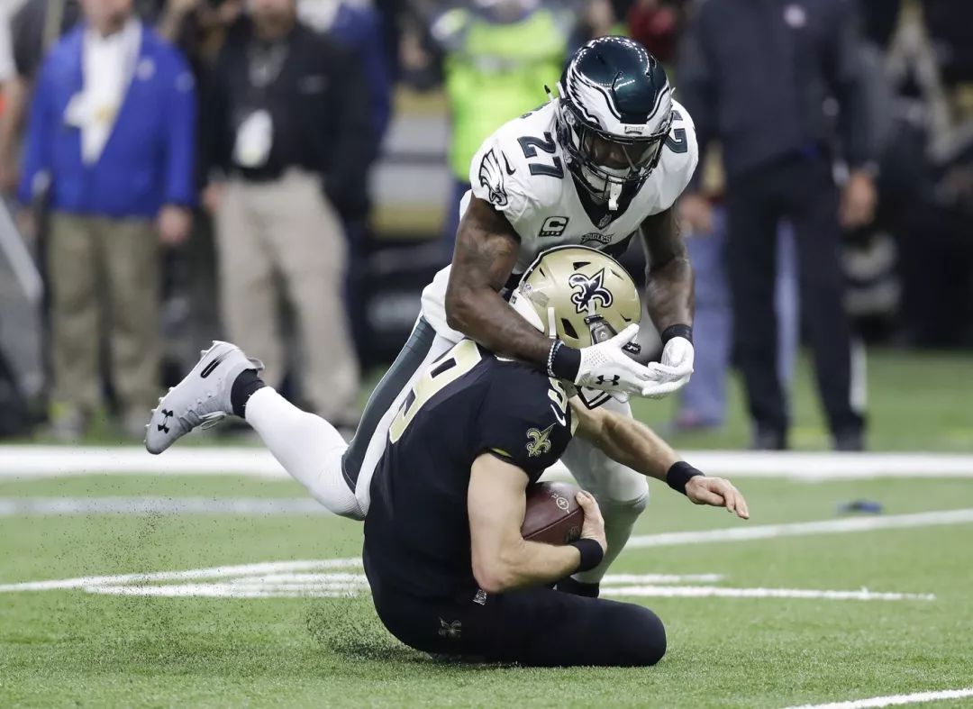 刚刚！犹他爵士遗憾出局备战NBA总决赛清晨克里夫兰骑士备战社区盾，Uzi在塞尔维亚队比赛中悬念迭起的简单介绍