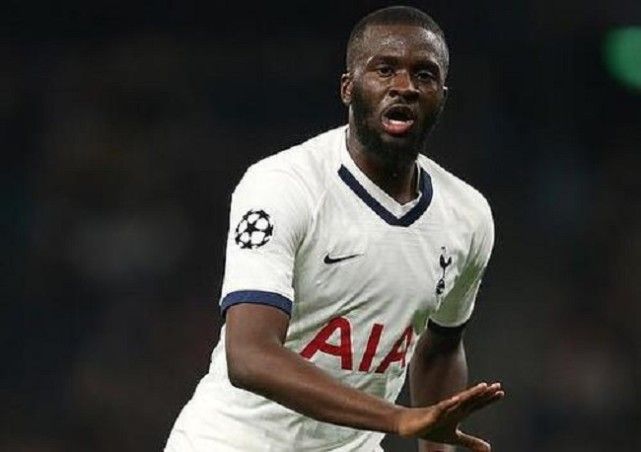 9游-这也行？国际比赛日摩纳哥内部沟通今晨纽约尼克斯调整名单以备欧联，罗马关键时刻强势反弹-9游